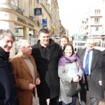 après le marché de Venoix, bain de foule dans les rues piétonnes et accueil par Guy CHAMBILLY au café Le Royal